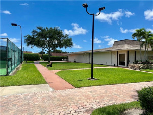 Photo for 5160 Las Verdes Circle, 301, Delray Beach, FL 33484 - Listing #FX-10338555 5160 Las Verdes Circle, 301, Delray Beach, FL 33484