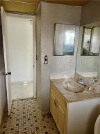 Photo for 5160 Las Verdes Circle, 301, Delray Beach, FL 33484 - Listing #FX-10338555 5160 Las Verdes Circle, 301, Delray Beach, FL 33484