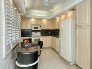 625 Oaks Drive, 107, Pompano Beach, FL 33069