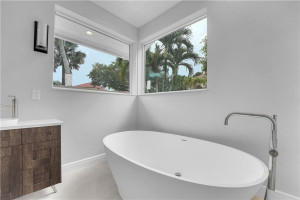 Photo for 1955 Las Colinas Way, Coral Springs, FL 33071 - Listing #FX-10333600 1955 Las Colinas Way, Coral Springs, FL 33071