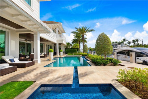 52 Royal Palm Drive, Fort Lauderdale, FL 33301