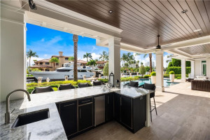 52 Royal Palm Drive, Fort Lauderdale, FL 33301