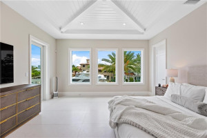 52 Royal Palm Drive, Fort Lauderdale, FL 33301