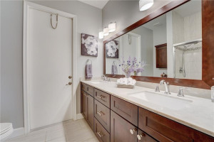 Convenient cabana bath, updated to perfection.