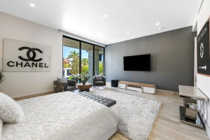 2437 Delmar Place, Fort Lauderdale, FL 33301