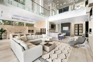 2437 Delmar Place, Fort Lauderdale, FL 33301