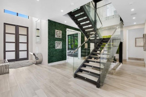 2437 Delmar Place, Fort Lauderdale, FL 33301