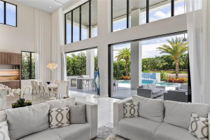 7962 Yorkshire Court, Boca Raton, FL 33496