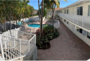 1864 NE 46th Street, E5, Fort Lauderdale, FL 33308