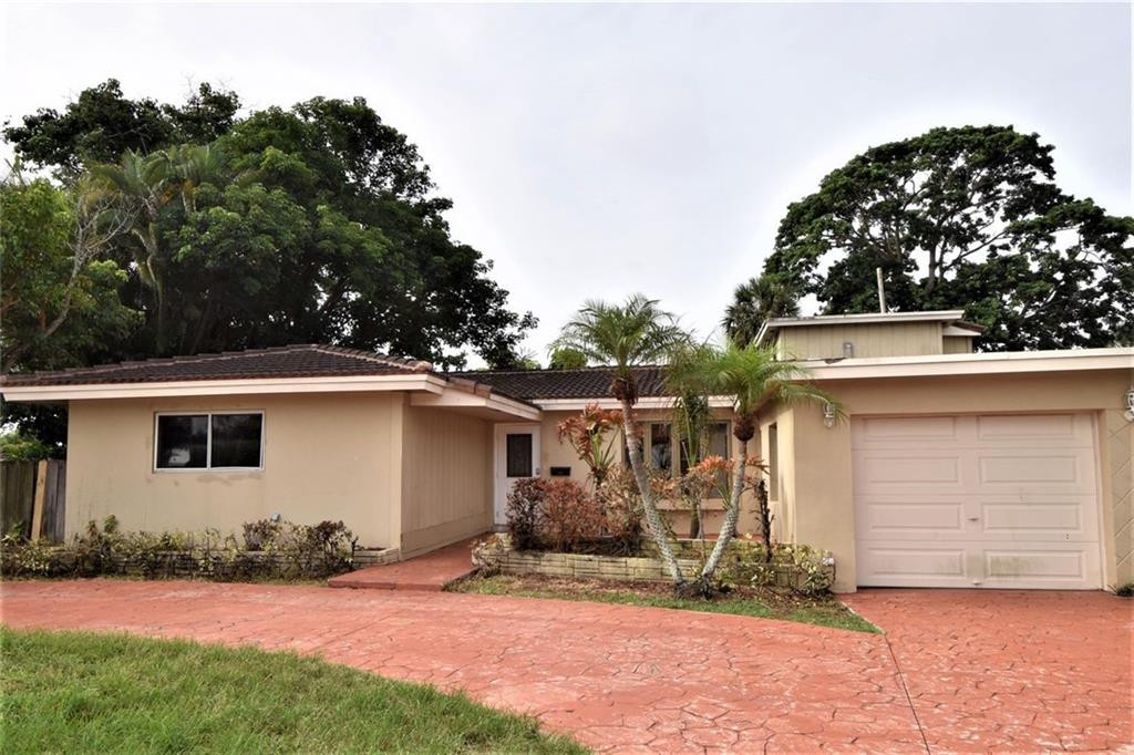 900 W Camino Real, Boca Raton, FL 33486 - MLS# FX-10348124