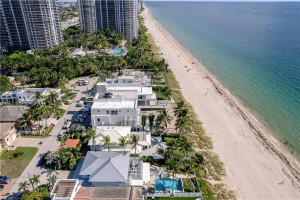 3040 N Atlantic Boulevard, Fort Lauderdale, FL 33308
