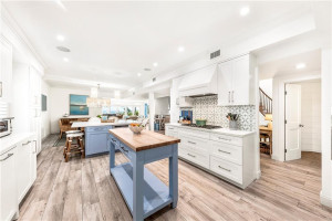 3040 N Atlantic Boulevard, Fort Lauderdale, FL 33308