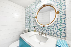 3040 N Atlantic Boulevard, Fort Lauderdale, FL 33308