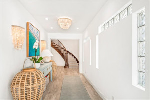 3040 N Atlantic Boulevard, Fort Lauderdale, FL 33308