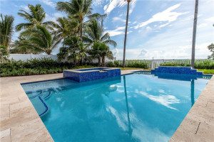 3040 N Atlantic Boulevard, Fort Lauderdale, FL 33308