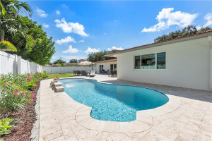 Splash your worries away in this freeform pool! Splash your worries away in this freeform pool!