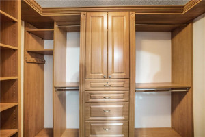 Primary Bedroom With Sitting Area & Wood Floors Primary Bedroom With Sitting Area & Wood Floors
