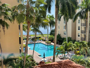 Photo for 1801 N Flagler Drive, 429, West Palm Beach, FL 33407 - listing #FX-10350469 1801 N Flagler Drive, 429, West Palm Beach, FL 33407