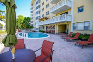 2500 NE 48 Lane, # 806 #, Fort Lauderdale, FL 33308