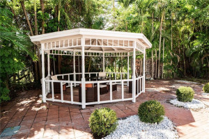 Photo for 3668 SW 26th Street, Miami, FL 33133 - Listing #FX-10352700 3668 SW 26th Street, Miami, FL 33133