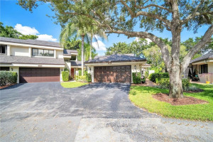 Photo for 429 NW 97th Avenue, Plantation, FL 33324 - Listing #FX-10356963 429 NW 97th Avenue, Plantation, FL 33324