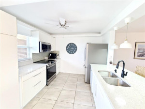 Photo for 300 NE 26th Avenue, 402, Boynton Beach, FL 33435 - Listing #FX-10358124 300 NE 26th Avenue, 402, Boynton Beach, FL 33435
