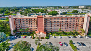 Photo for 14671 Bonaire Boulevard, 404, Delray Beach, FL 33446 - Listing #FX-10359003 14671 Bonaire Boulevard, 404, Delray Beach, FL 33446