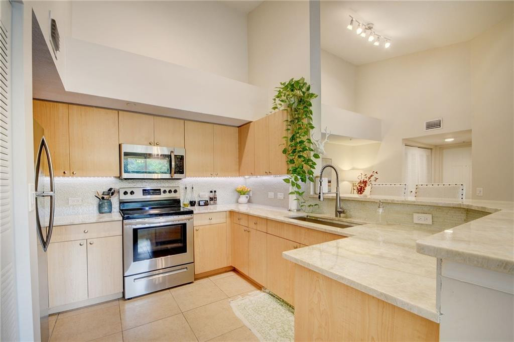 1317 Villa Lane, 1317, Boynton Beach, FL 33435 - MLS# FX-10359712