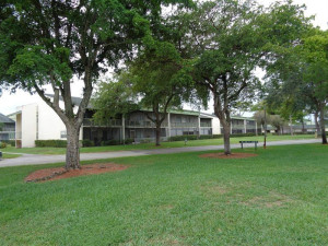 4277 NW 89th Avenue, 207, Coral Springs, FL 33065