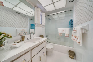 Photo for 2835 NE 35th Street, Fort Lauderdale, FL 33306 - Listing #FX-10336116 2835 NE 35th Street, Fort Lauderdale, FL 33306