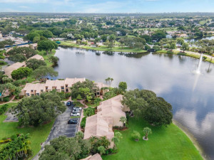 Photo for 3503 Bridgewood Drive, 3503, Boca Raton, FL 33434 - Listing #FX-10345506 Liv Rm - Kitchen 3503 Bridgewood Dr Boca Raton