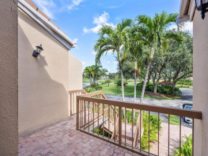 Photo for 3503 Bridgewood Drive, 3503, Boca Raton, FL 33434 - Listing #FX-10345506 Liv Rm - Kitchen 3503 Bridgewood Dr Boca Raton