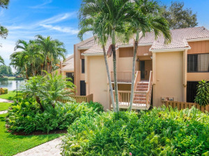 Photo for 3503 Bridgewood Drive, 3503, Boca Raton, FL 33434 - Listing #FX-10345506 Liv Rm - Kitchen 3503 Bridgewood Dr Boca Raton