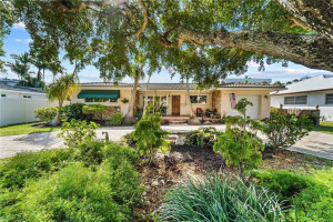 Photo for 2740 SE 7th Street, Pompano Beach, FL 33062 - Listing #FX-10363503 2740 SE 7th Street, Pompano Beach, FL 33062