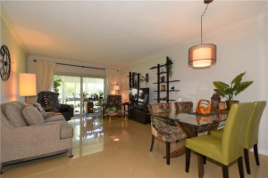 5200 Washington Street, 201, Hollywood, FL 33021