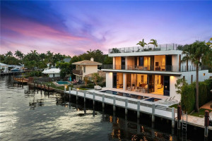 2424 Aqua Vista Boulevard, Fort Lauderdale, FL 33301