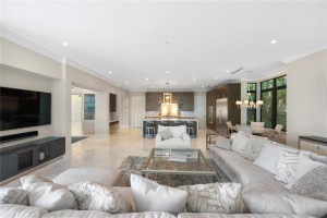 156 Fiesta Way, Fort Lauderdale, FL 33301