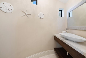 156 Fiesta Way, Fort Lauderdale, FL 33301