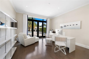 156 Fiesta Way, Fort Lauderdale, FL 33301