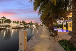156 Fiesta Way, Fort Lauderdale, FL 33301