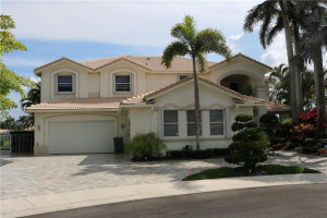 1353 N Victoria Isle Drive, Weston, FL 33327