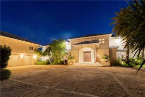 48 Gloria May Drive, Out of Country, FL