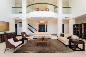 48 Gloria May Drive, Out of Country, FL