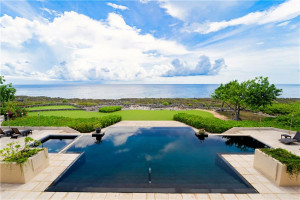 48 Gloria May Drive, Out of Country, FL