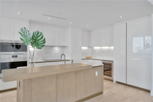 525 N Ft Lauderdale Bch Bl 2102, Fort Lauderdale, FL 33304