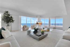 525 N Ft Lauderdale Bch Bl 2102, Fort Lauderdale, FL 33304