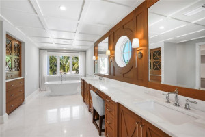 1749 SE 10th Street, Fort Lauderdale, FL 33301