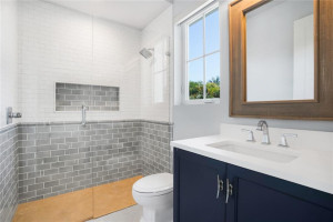 1749 SE 10th Street, Fort Lauderdale, FL 33301