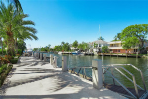 1749 SE 10th Street, Fort Lauderdale, FL 33301