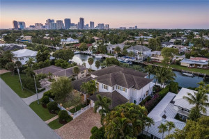 1749 SE 10th Street, Fort Lauderdale, FL 33301